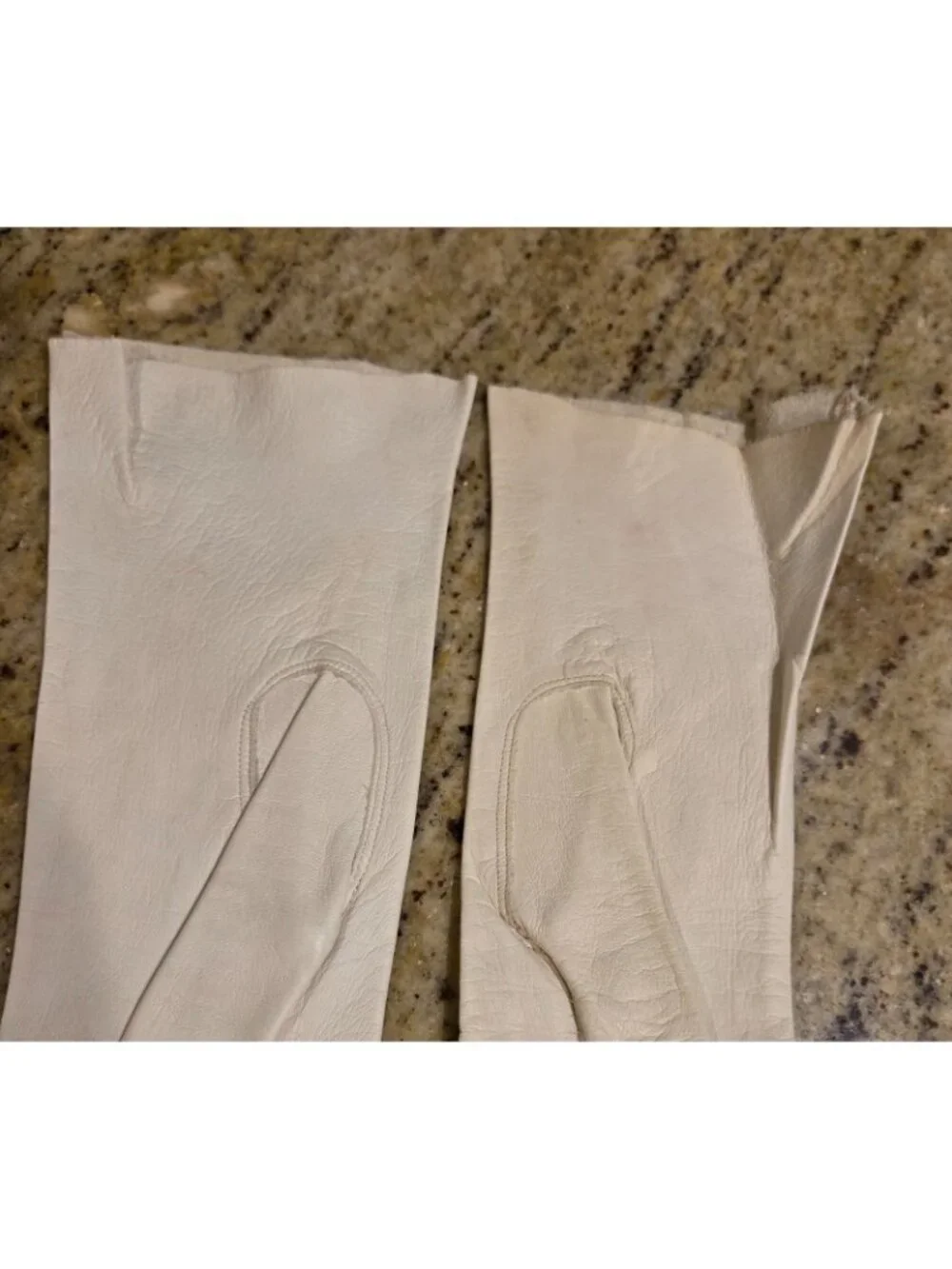 Vintage Womens Size S Off-White Leather Formal Gloves 10.5